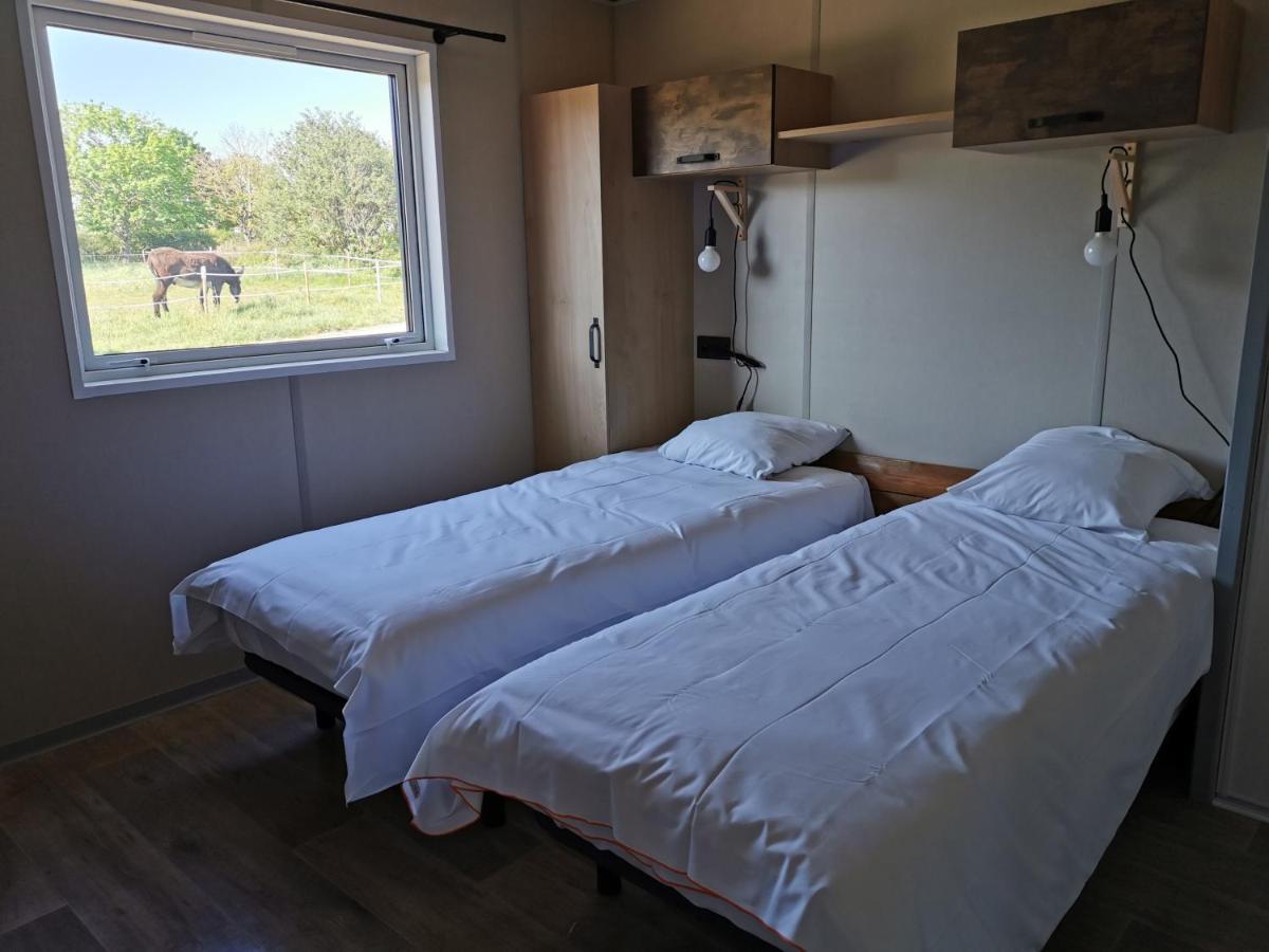 Le Village De Cottages - Le Pole Du Cheval Et De L'Ane Lignières Zewnętrze zdjęcie