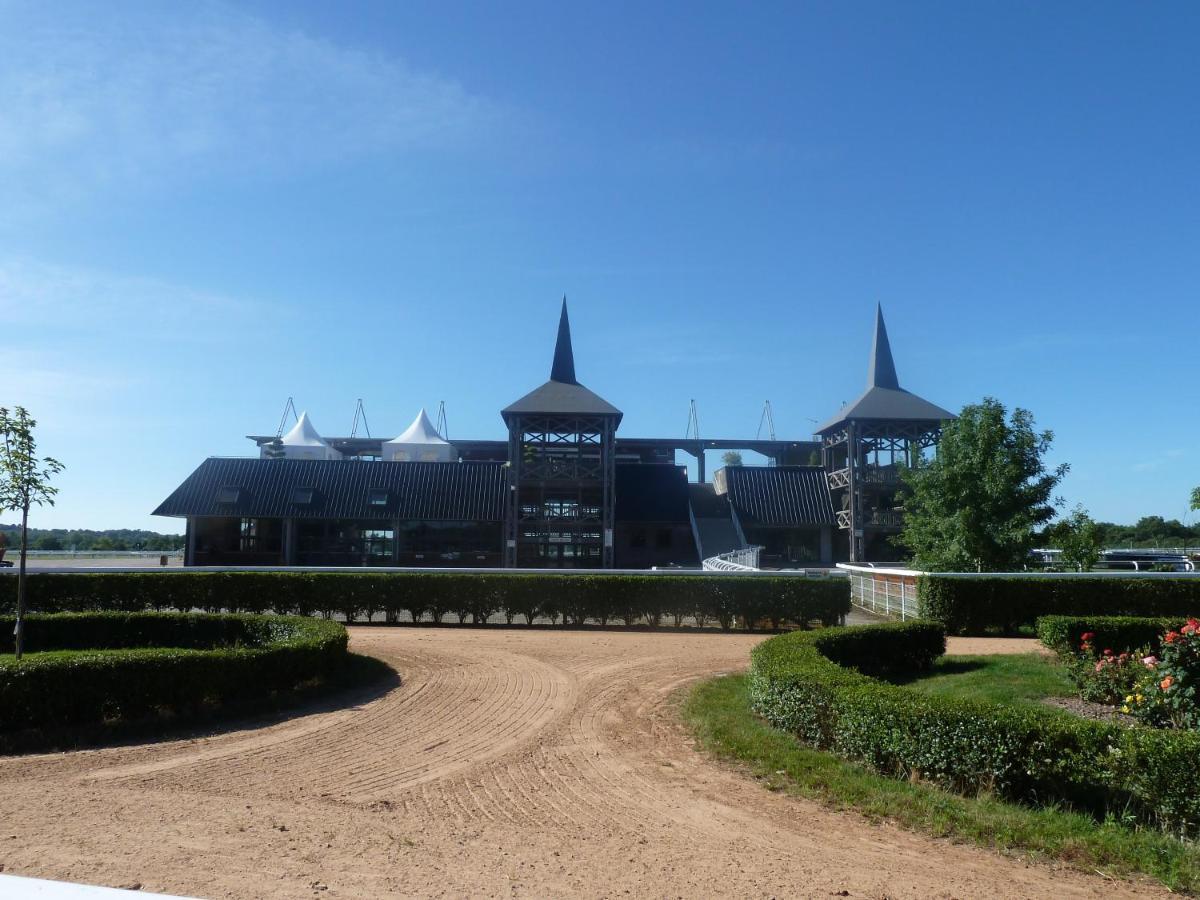 Le Village De Cottages - Le Pole Du Cheval Et De L'Ane Lignières Zewnętrze zdjęcie